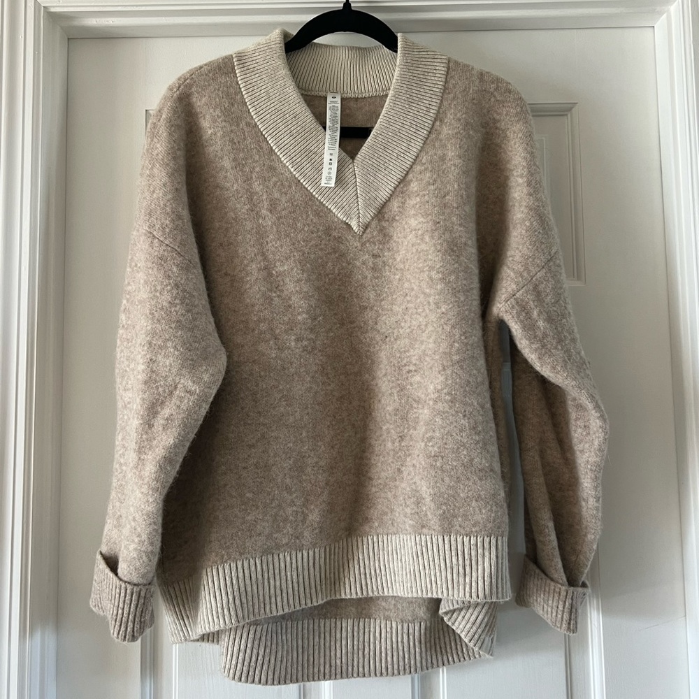 COPY - LULULEMON SWEATER
